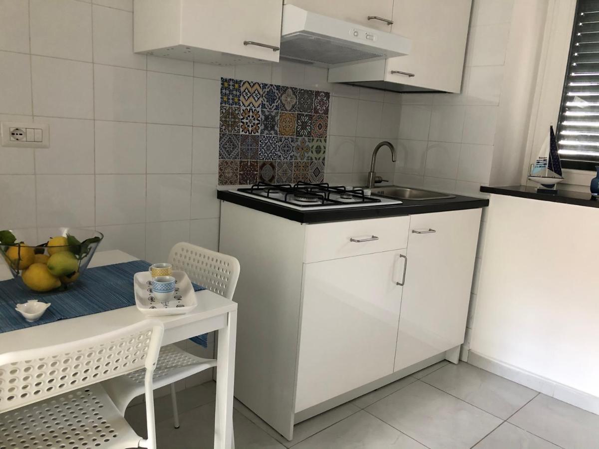 קסטלמרה די סטביה Stabia Holiday House מראה חיצוני תמונה