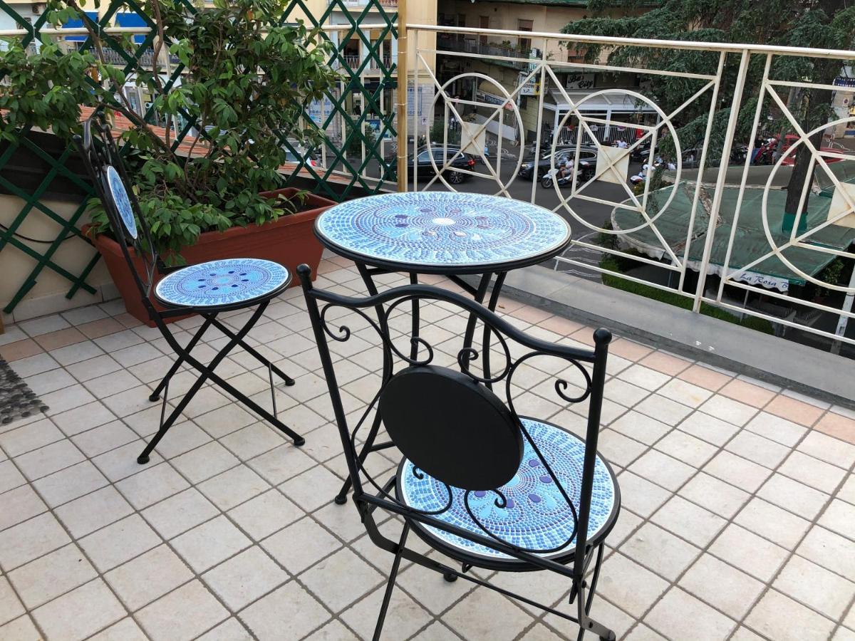 קסטלמרה די סטביה Stabia Holiday House מראה חיצוני תמונה
